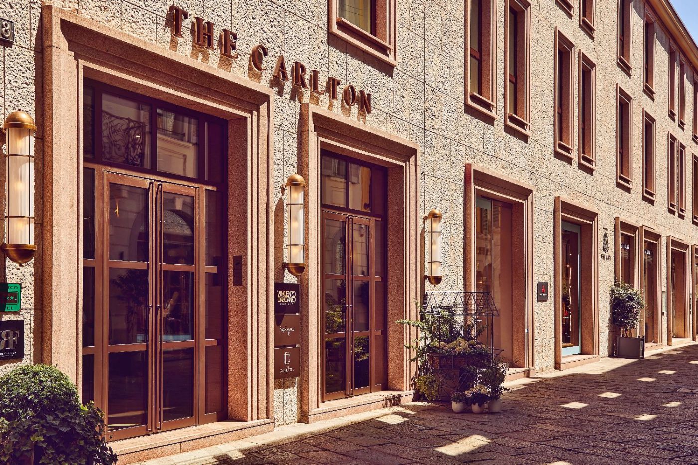 The Carlton Milano