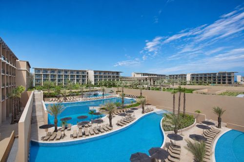 Extra 200 USD Hotel Credit for Suites