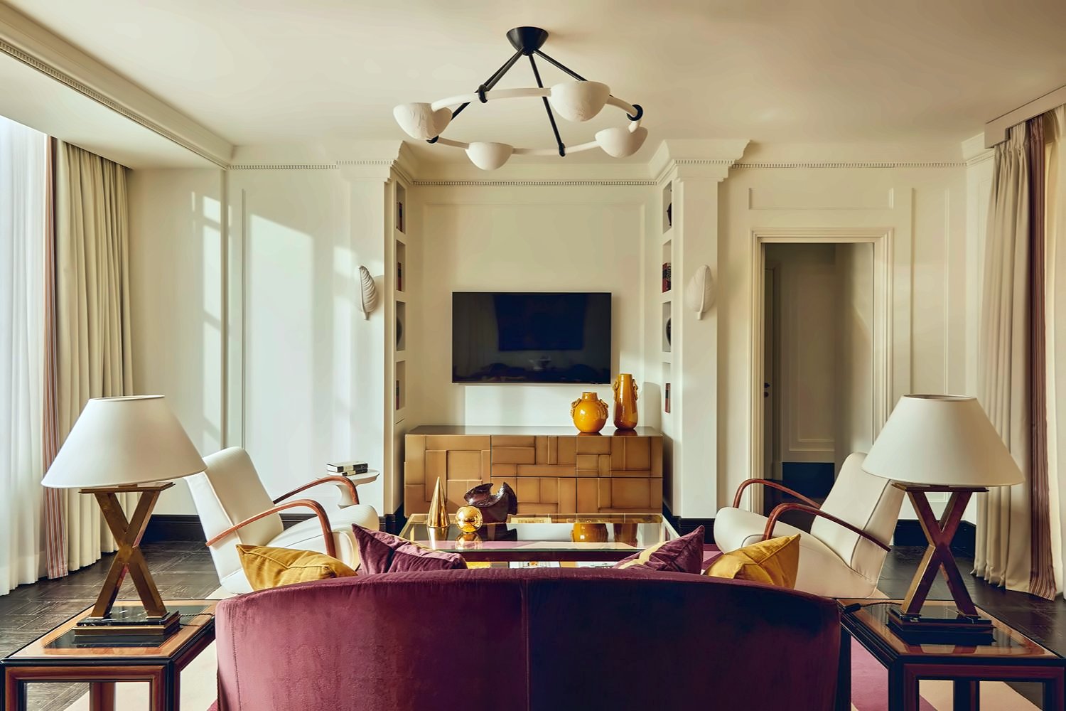 The Carlton Presidential Suite