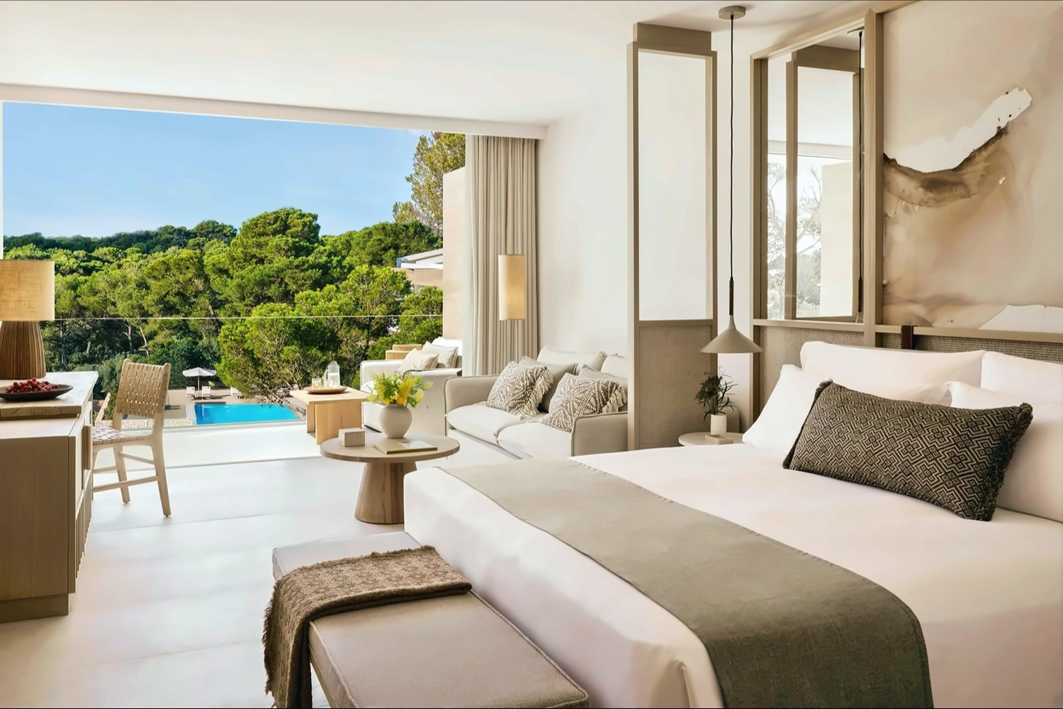 Junior Pool View Suite