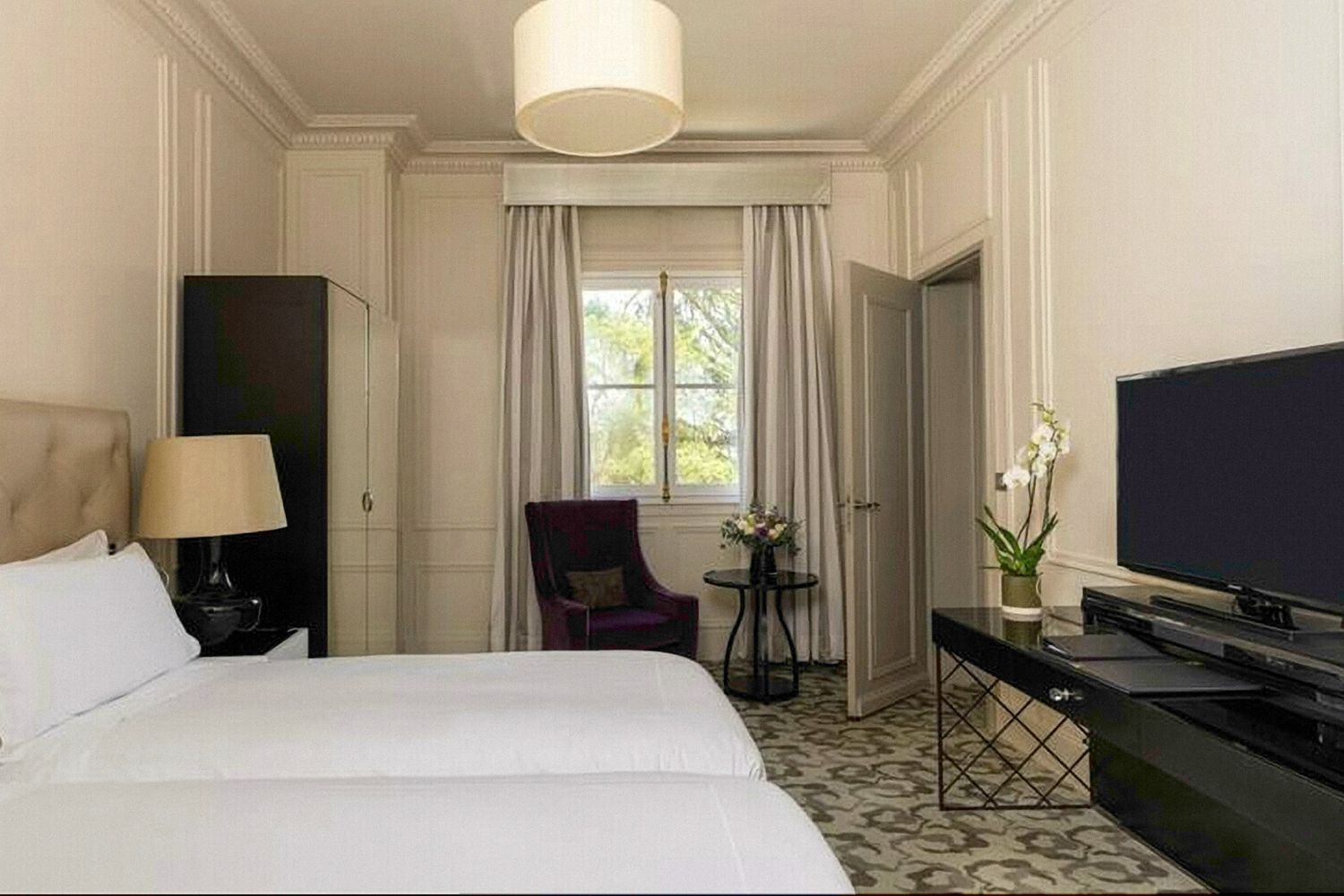 2 Bedroom Palace Deluxe Family Room