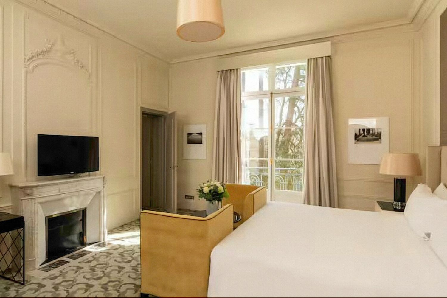 Palace Deluxe Garden View Suite