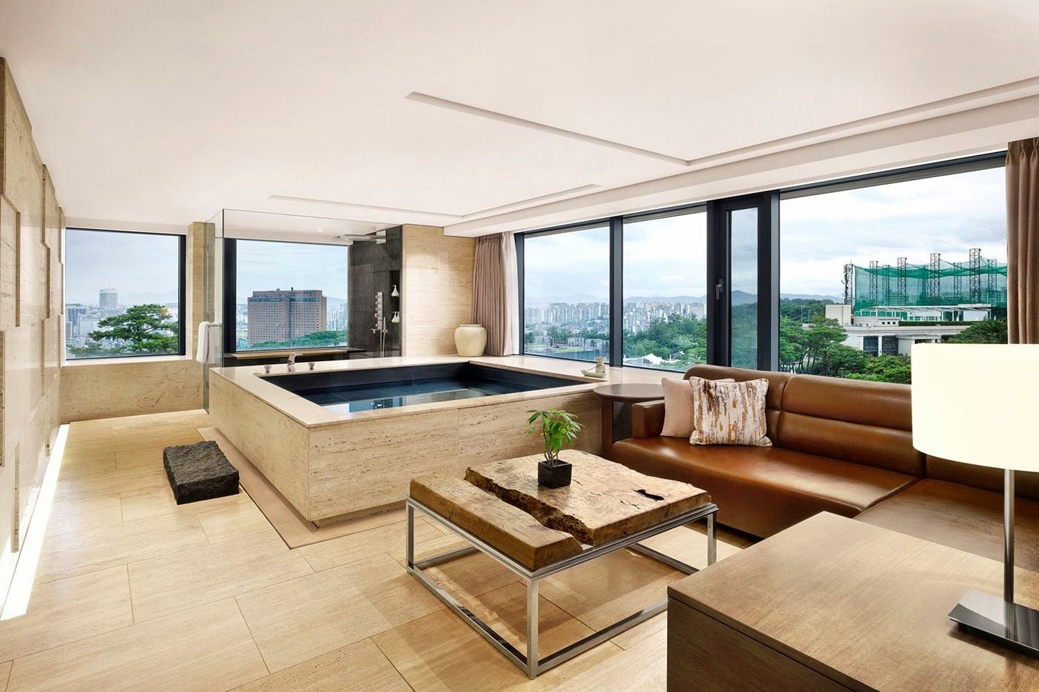 Premier Pool Suite