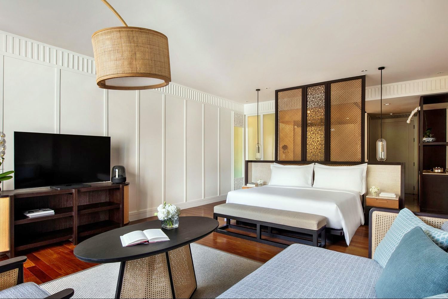 Family Pool Suite