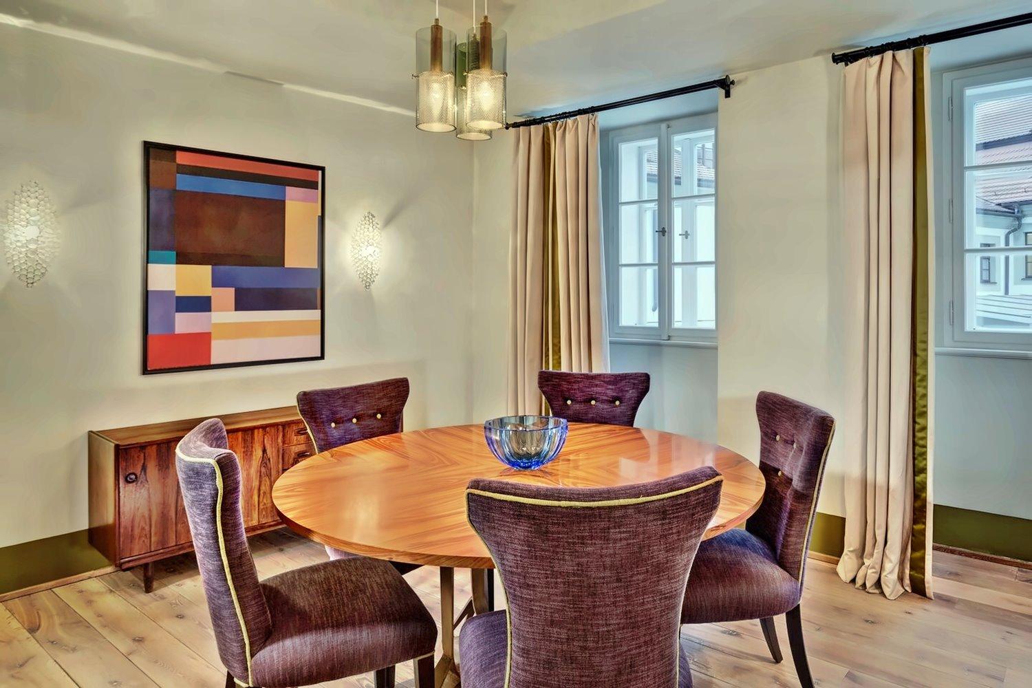 2 Bedroom Family Moser Suite