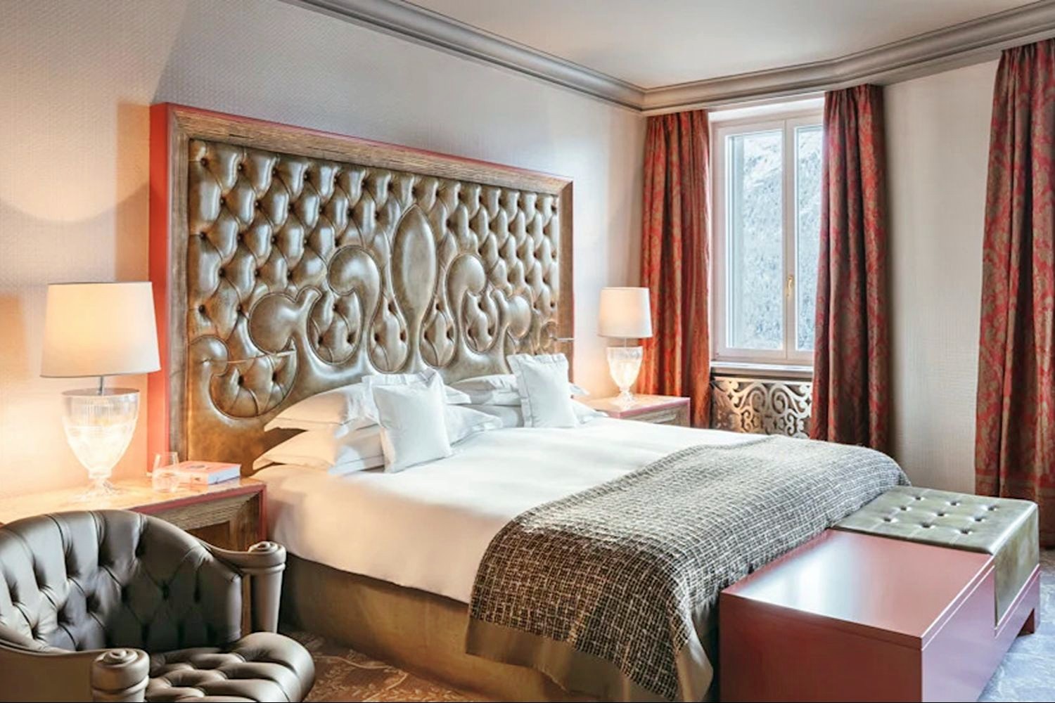 2 Bedroom Deluxe Suite