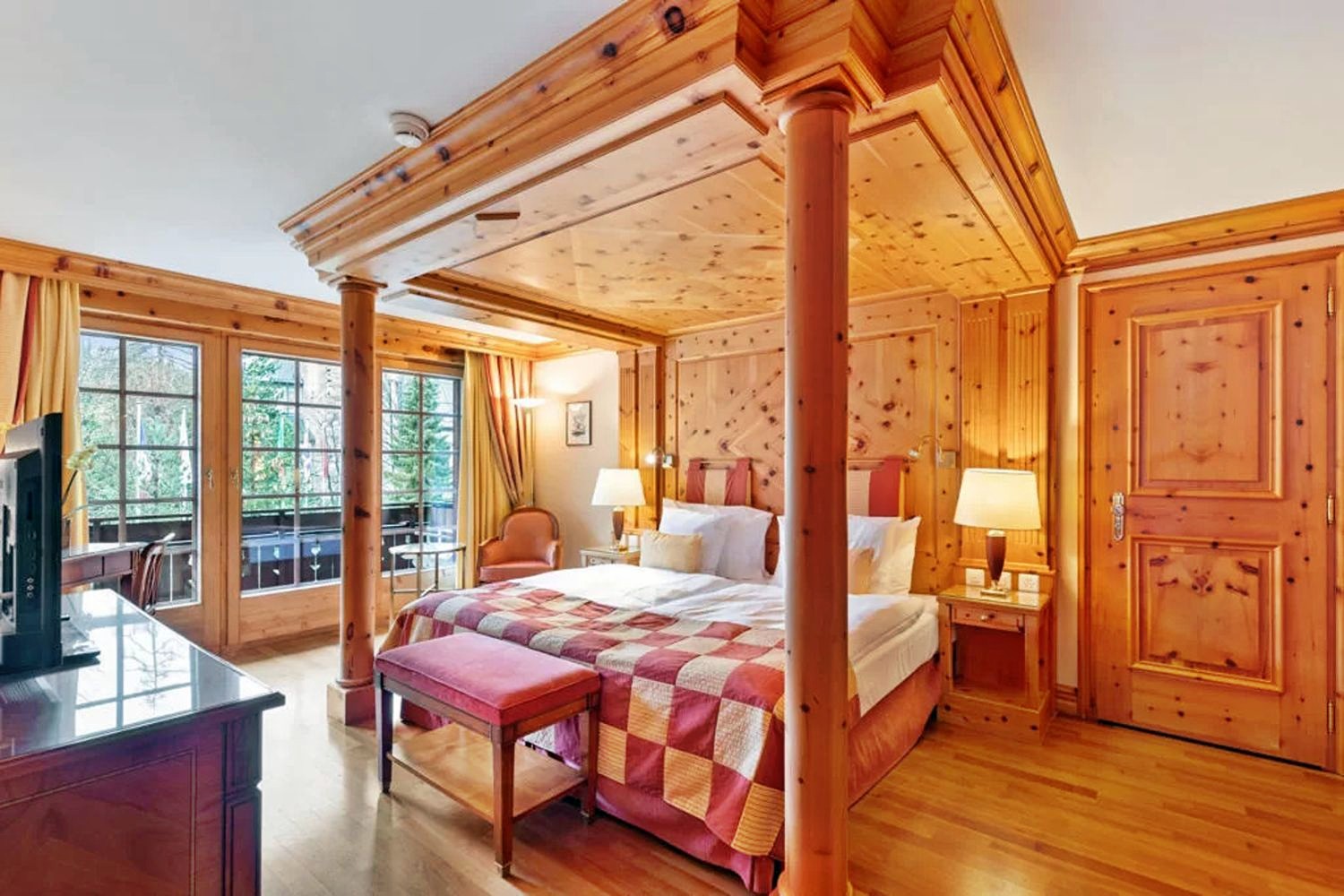 Signature Suite