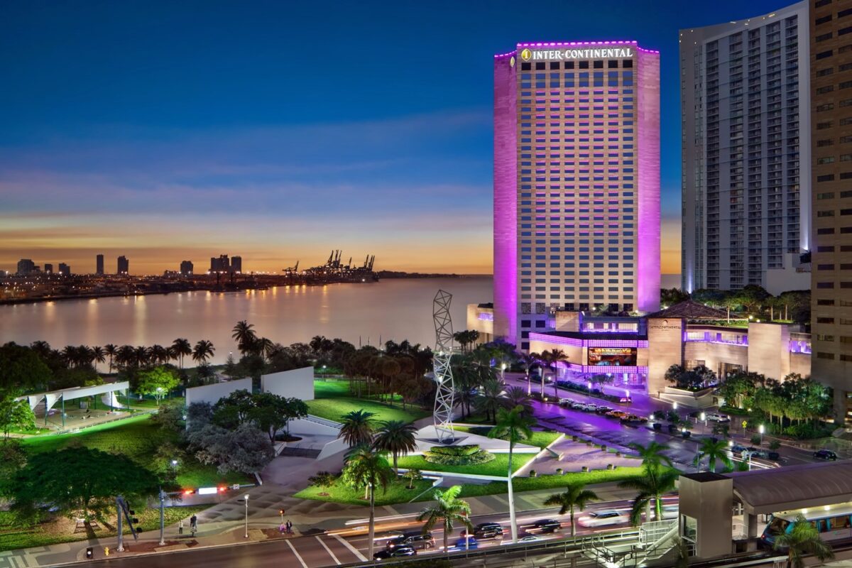 Miami Luxury Hotels Beach Design District And Pool Logic