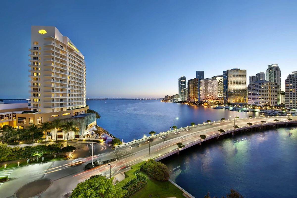 Miami Luxury Hotels Beach Design District And Pool Logic