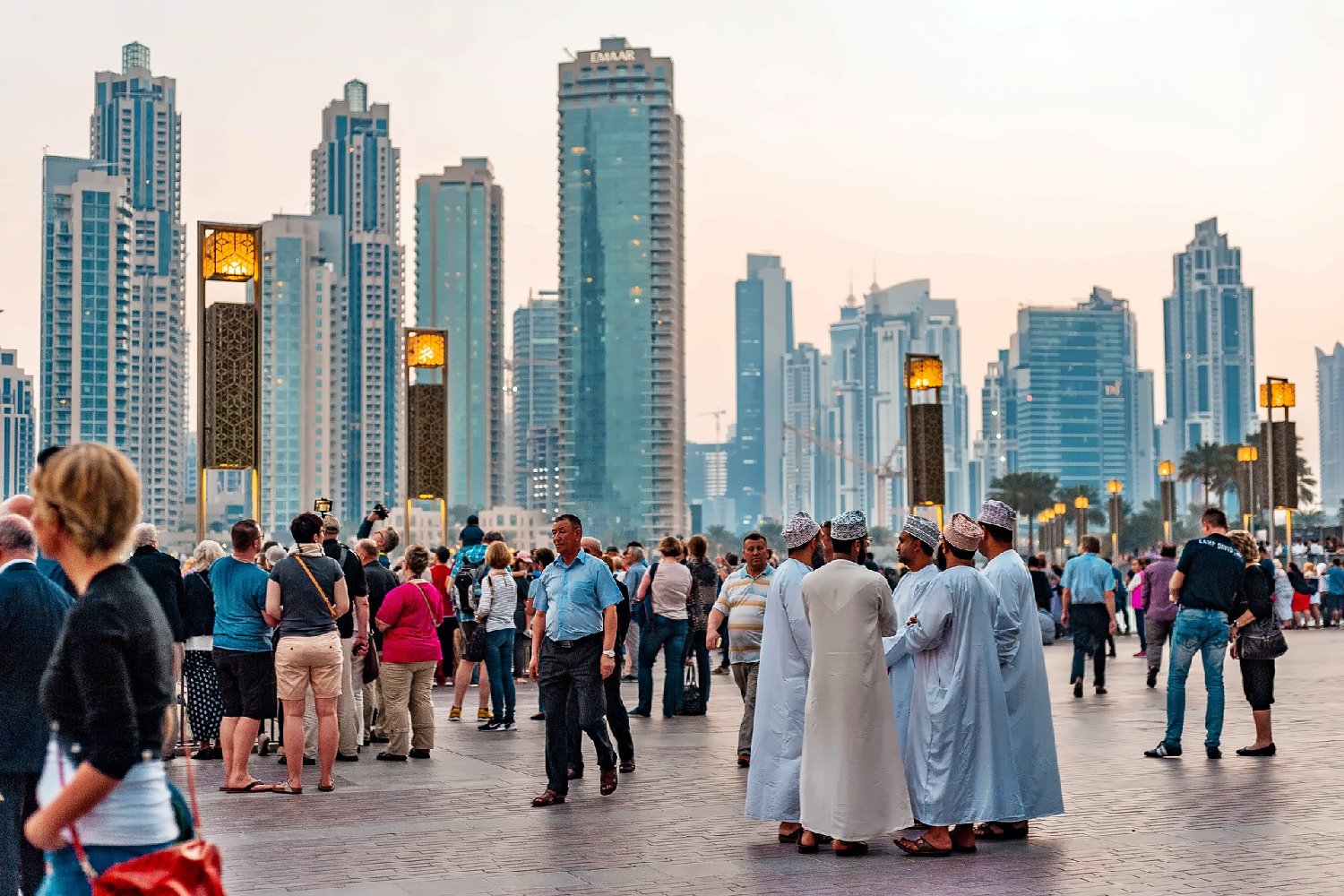Dubai Luxury Hotels Beach Downtown Desert And Timing