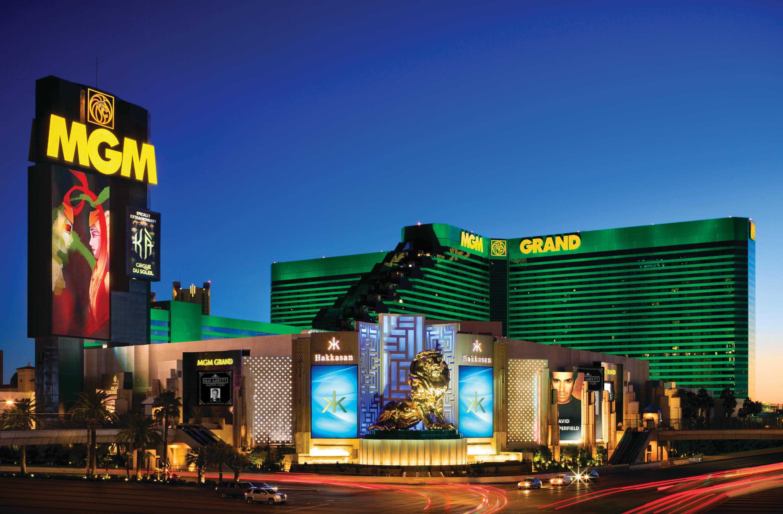 Las Vegas Luxury Hotels Strip Views Suites And Resort Energy