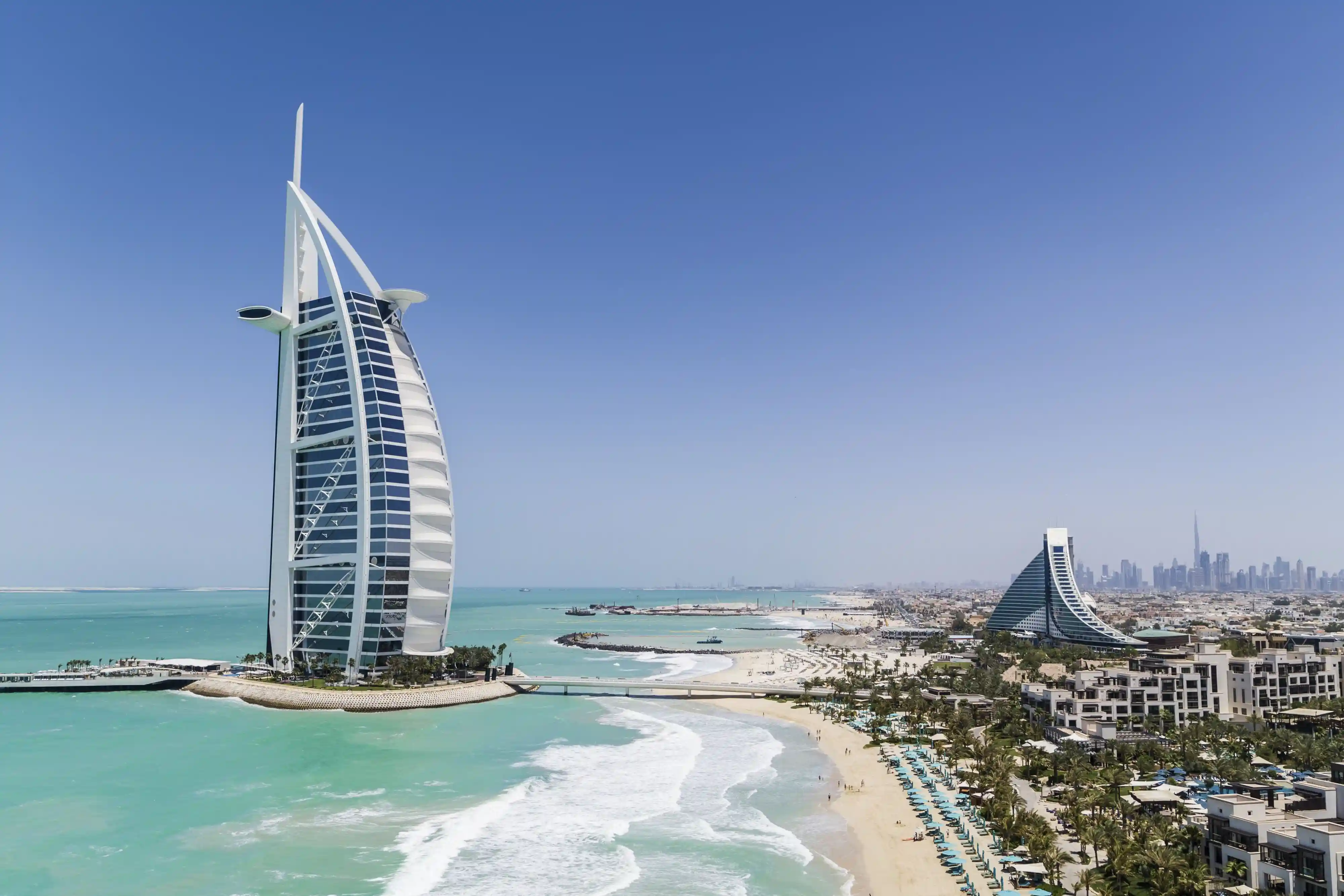 Dubai Luxury Hotel Escapes  Beach  Downtown And Desert Logic
