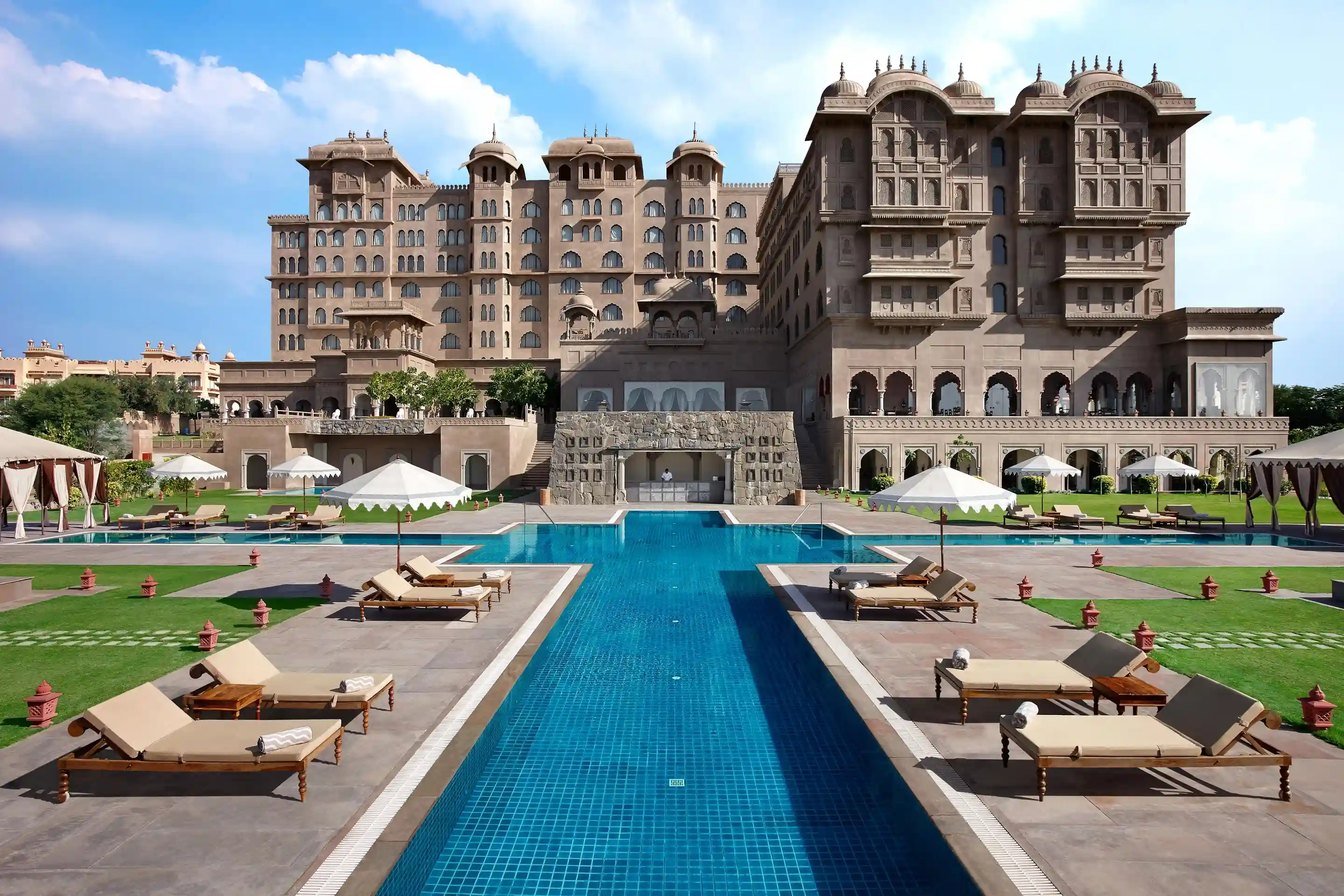 India Luxury Hotels Palaces Cities And Retreats To Plan Around
