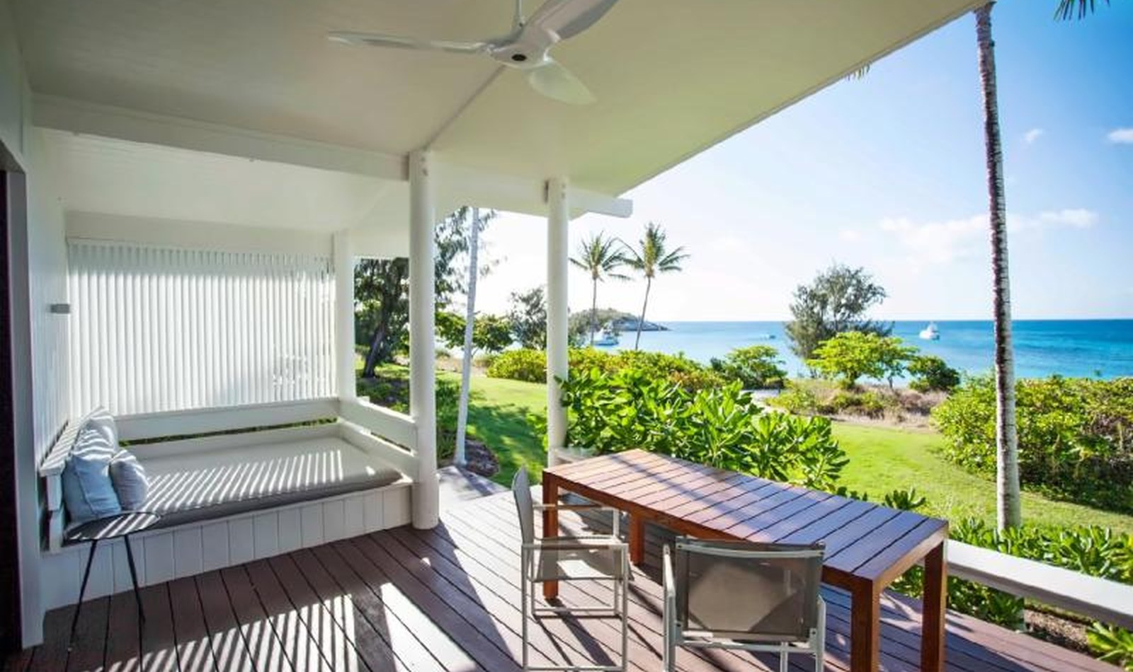 Luxury island view on Australia east coast for an East Coast Australia luxury route
