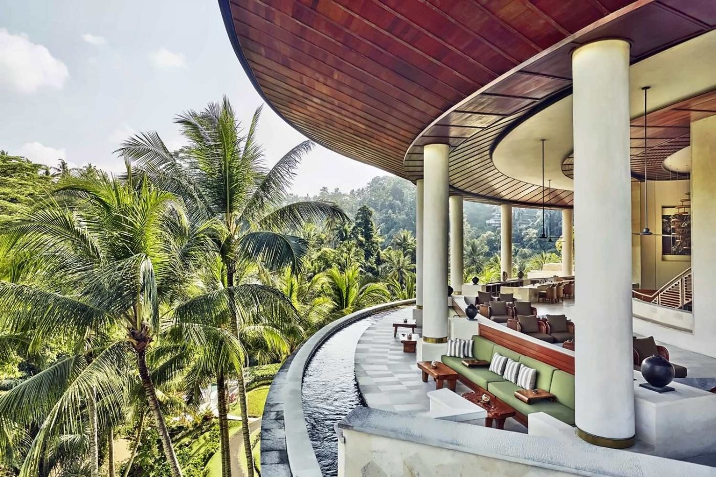 Luxury resort villa for early hotel booking strategy