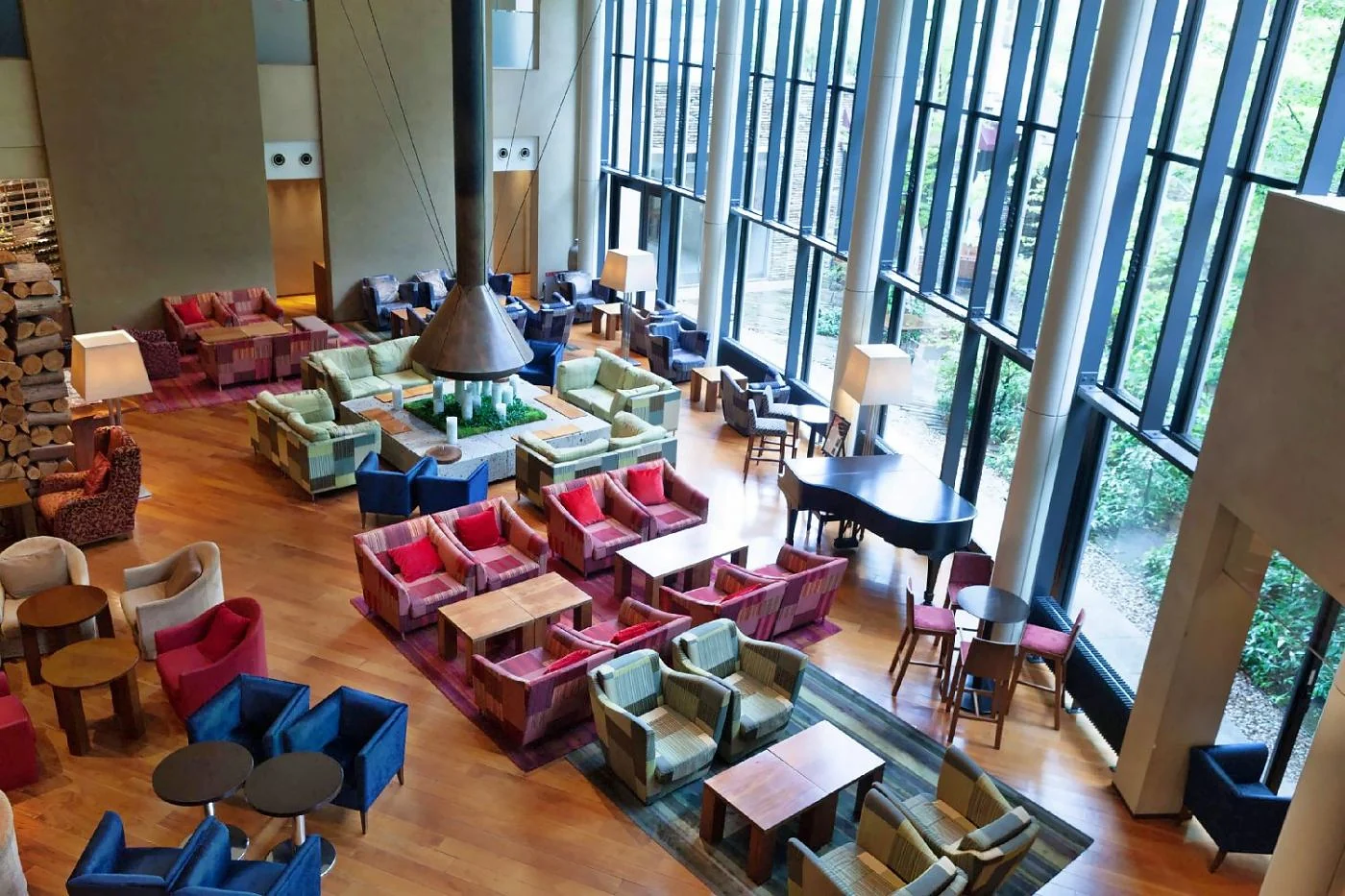 Daylight lounge at Hyatt Regency Hakone Resort and Spa in Gora